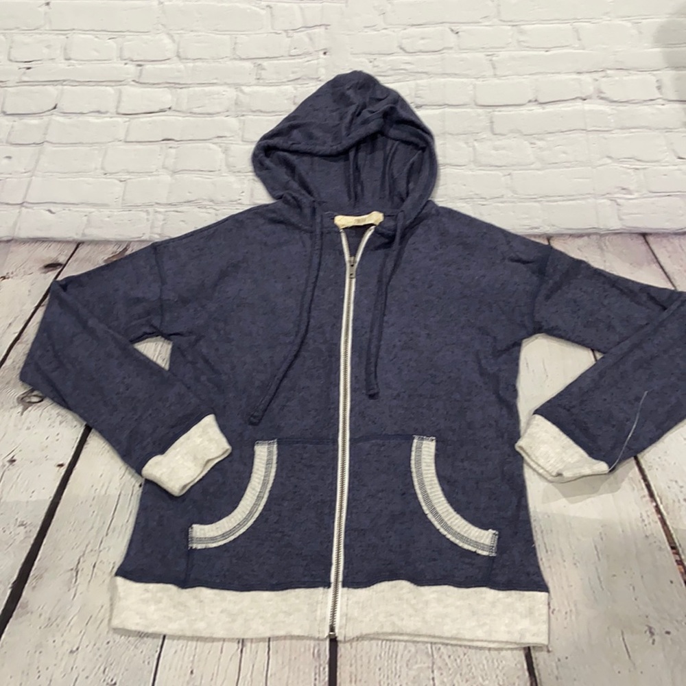 Women’s Pinque Zip up sweater hoodie - xs